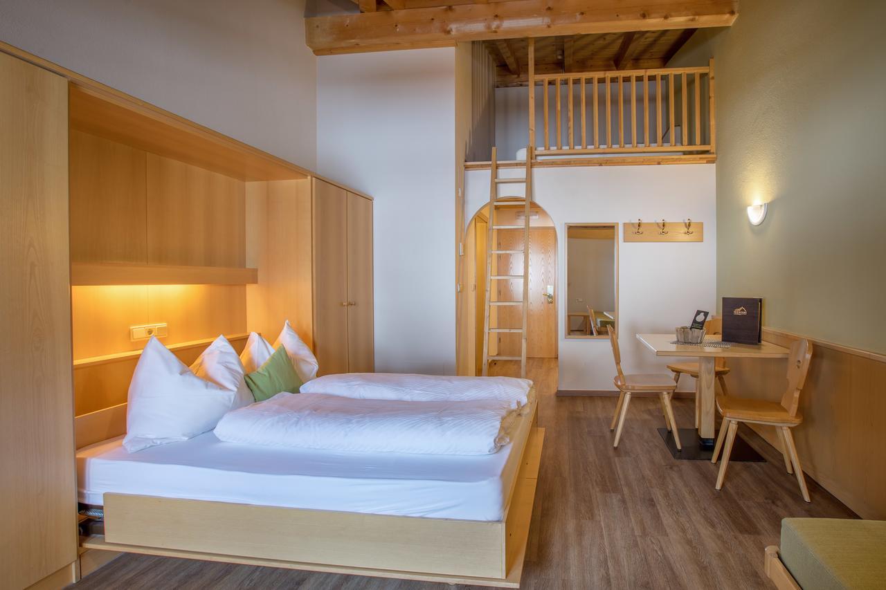 Mountain Living Apartments St. Valentin auf der Haide Extérieur photo