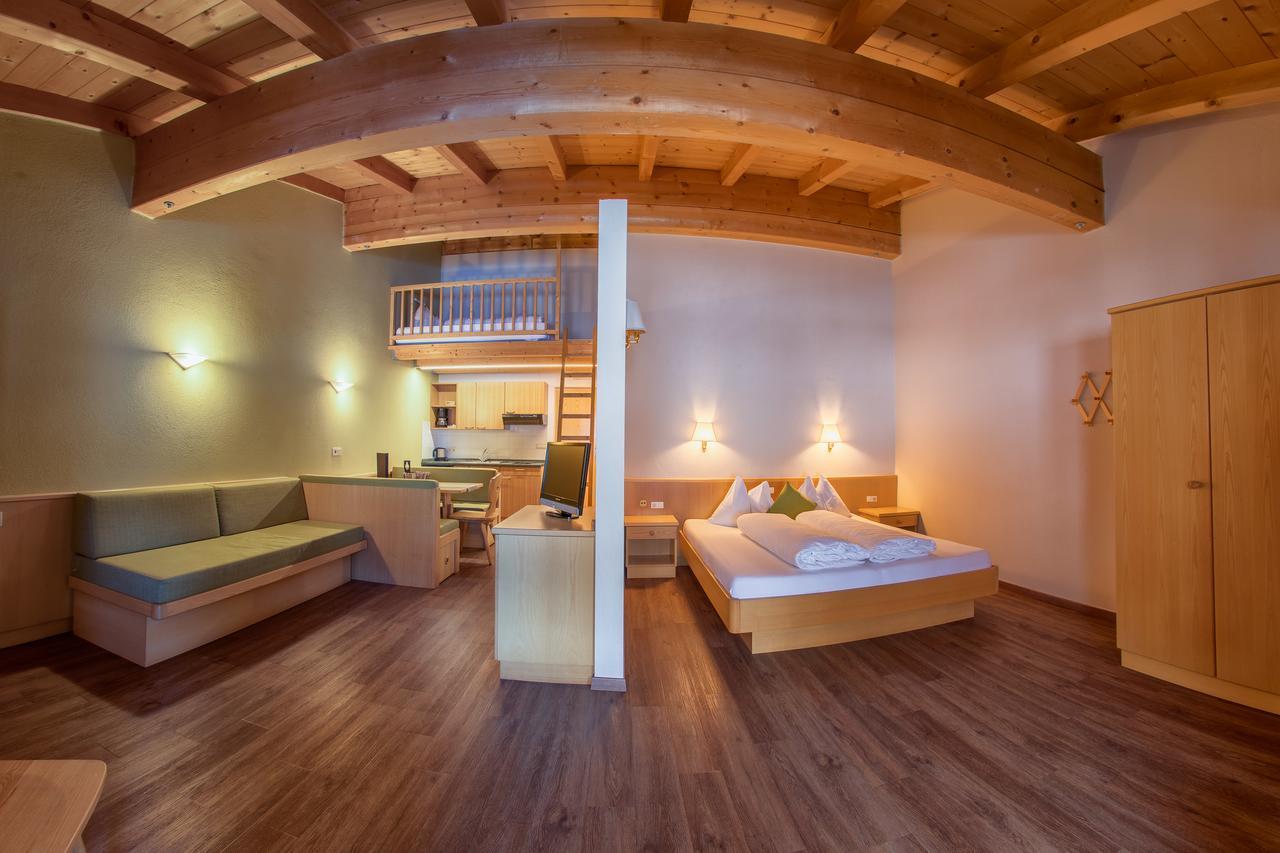 Mountain Living Apartments St. Valentin auf der Haide Extérieur photo