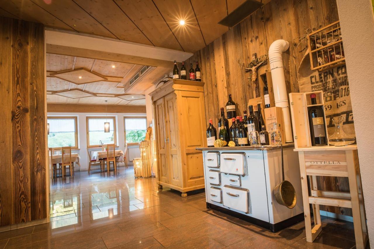 Mountain Living Apartments St. Valentin auf der Haide Extérieur photo